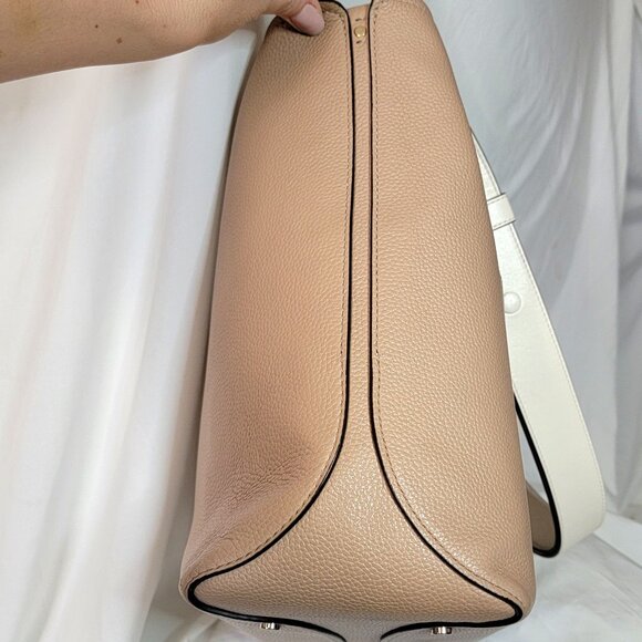 Kate Spade River Large Bucket Bag w/ Makeup bag – EUC / Retails $199 - Picture 7 of 12